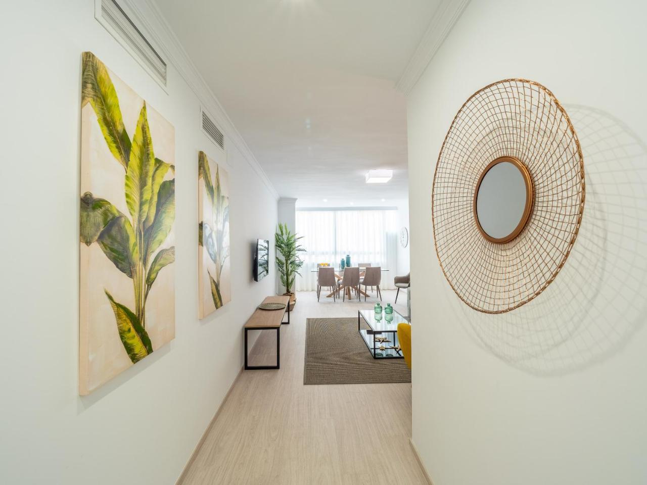 Malagueta Sea View - Premium Apartment Málaga Exteriör bild