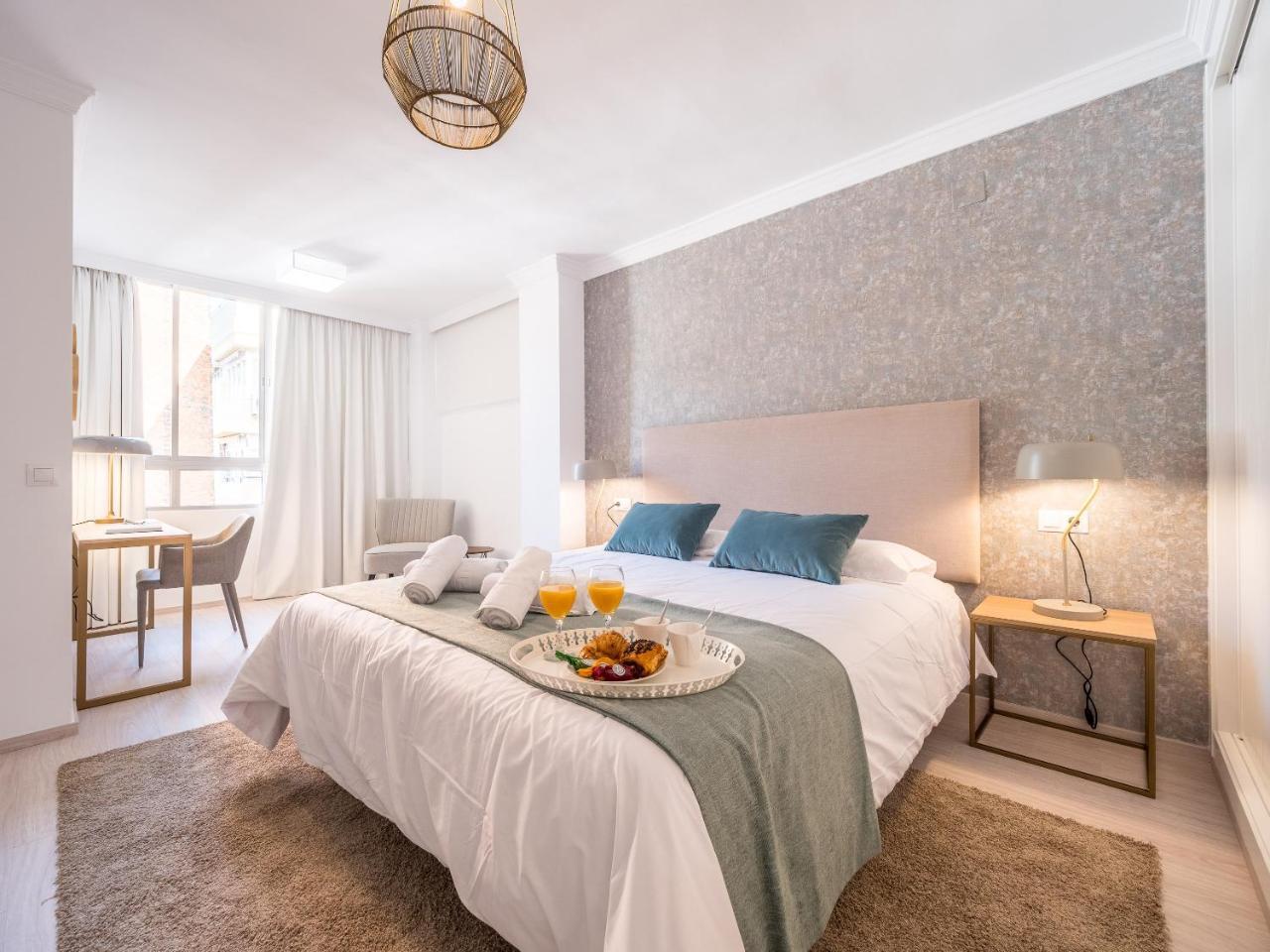 Malagueta Sea View - Premium Apartment Málaga Exteriör bild