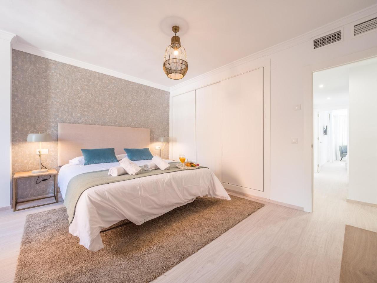 Malagueta Sea View - Premium Apartment Málaga Exteriör bild